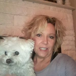 Meet your Posher, Denise